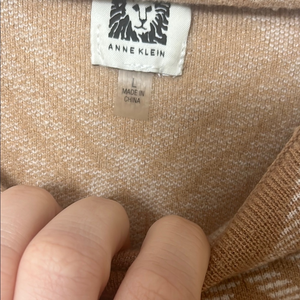 Anne Klein Tan and White Crew Neck Sweater with Argyle Pattern - Picture 2 of 5
